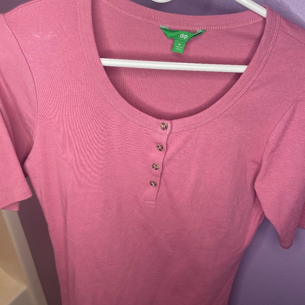 Pink short sleeve shirt